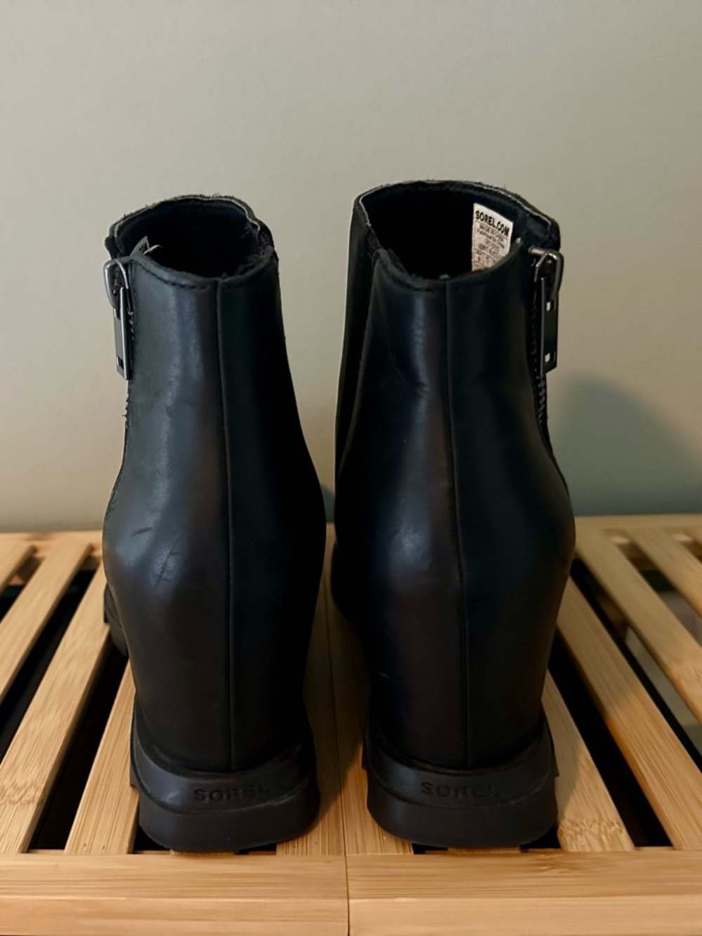 Sorel Joan of Arctic III Chelsea Sea Salt Black Leather Ankle Zip Platform Boots - Picture 3 of 5